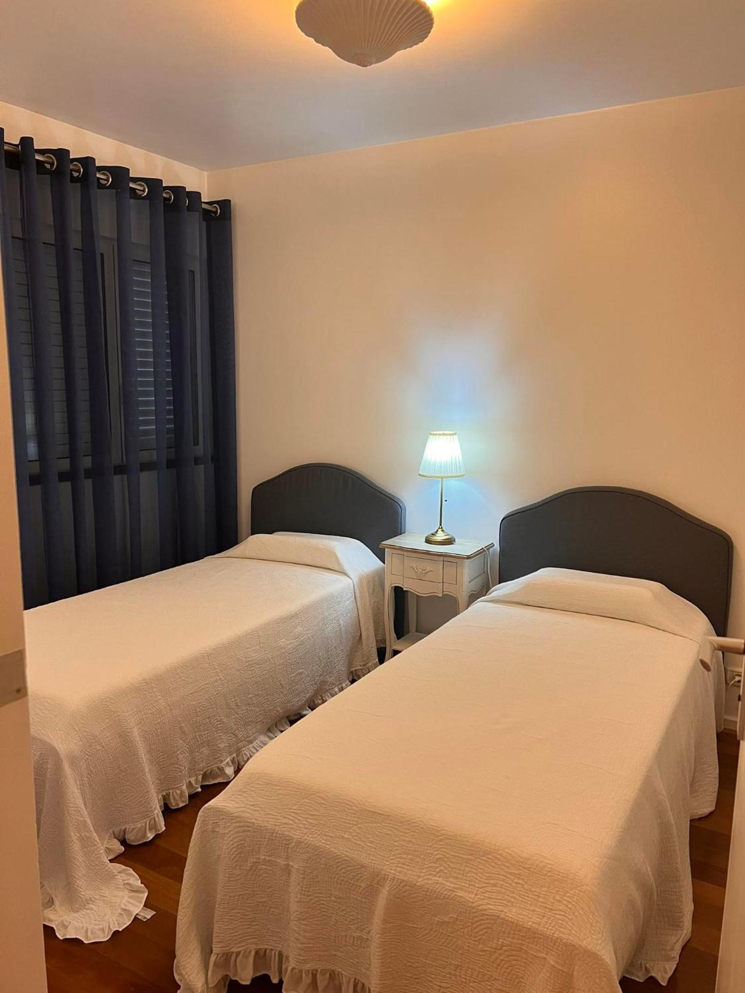 Apartamento Vitoria Praia da Vitoria ภายนอก รูปภาพ